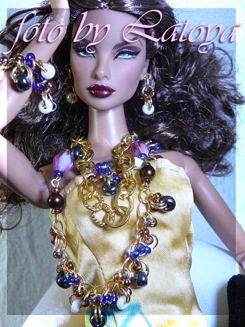Sophia jako model pro sadu šperků